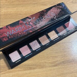 BRAND NEW - Sigma Mini warm neutrals palette